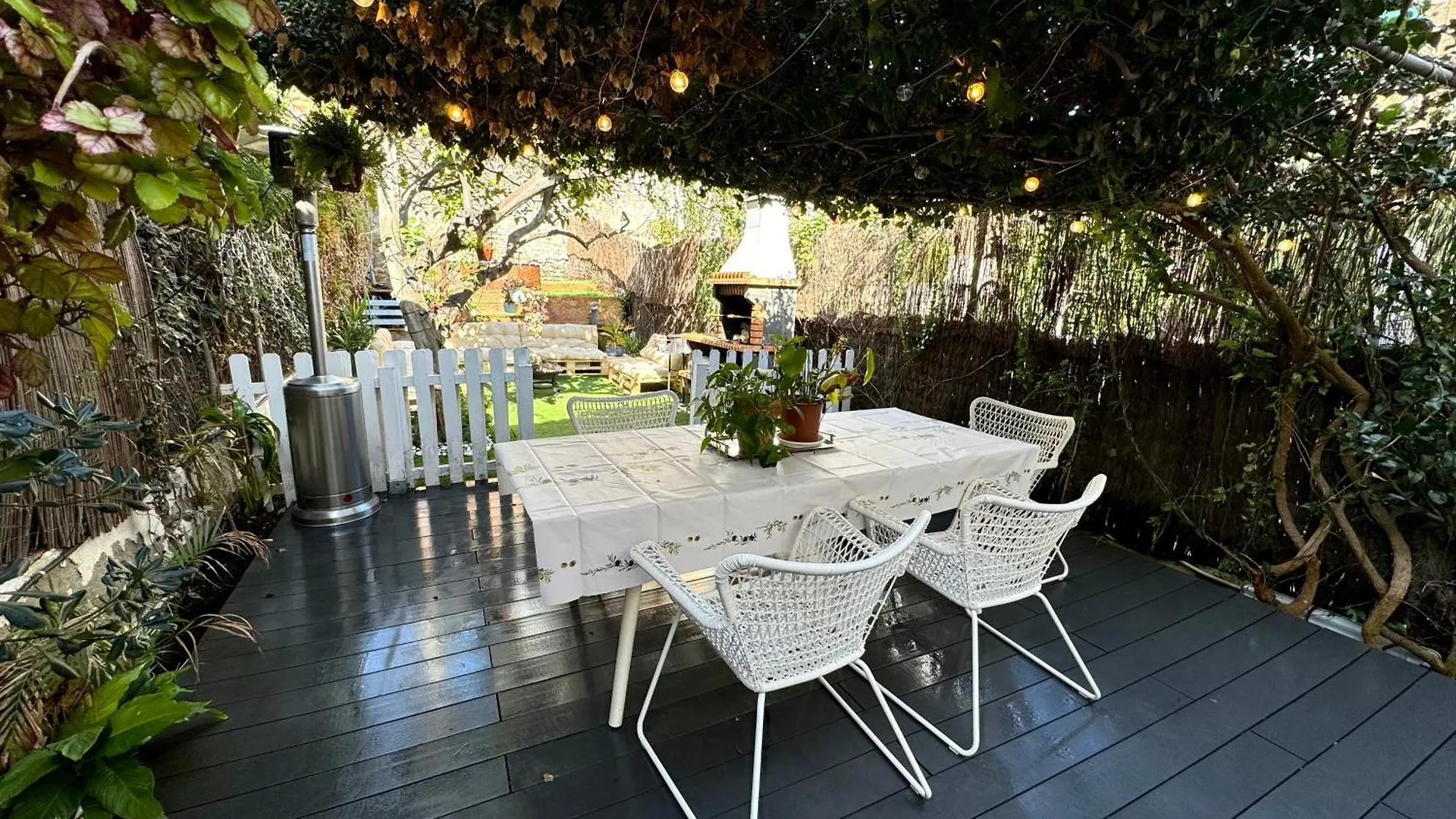 Casa En Masnou Junto A Playa Y Tren Villa 0*,  Spain