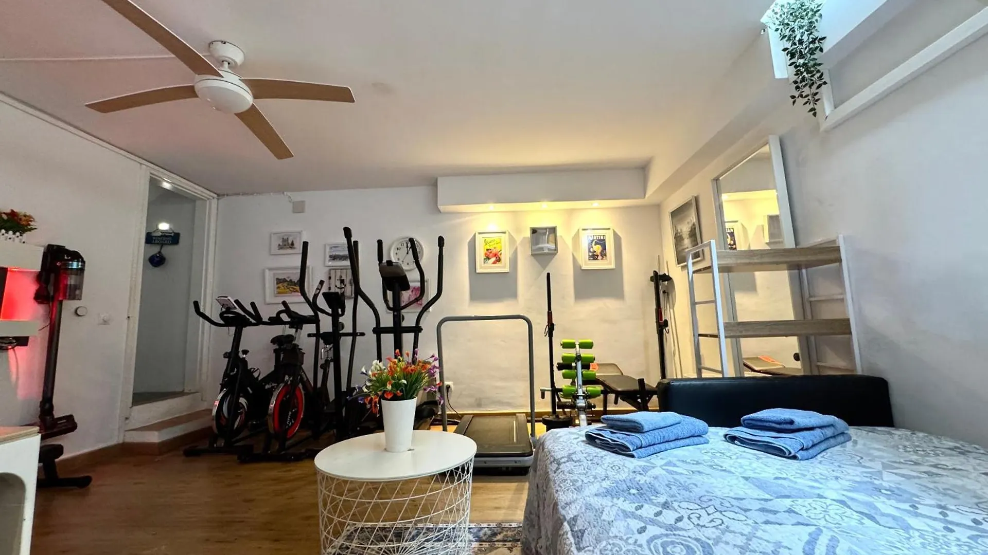Casa En Masnou Junto A Playa Y Tren Villa